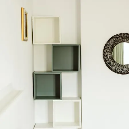 Pure Apartment *